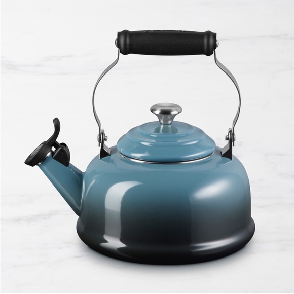 Le Creuset Classic Whistling Tea Kettle - Ocean - Picture 1 of 8
